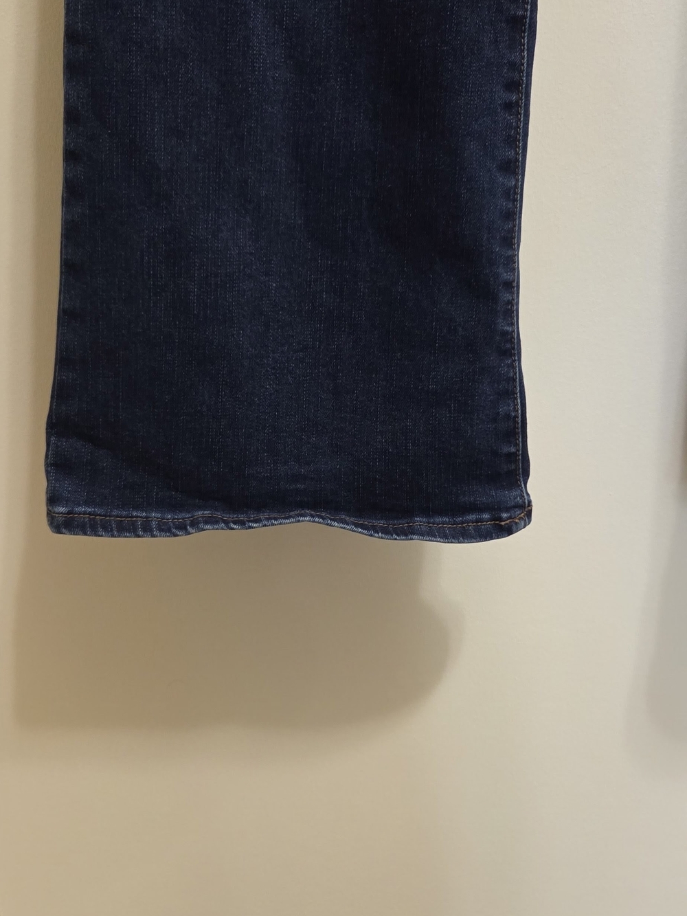 Kut from the Kloth "Nicole" High Rise Bootcut Jeans 14 - Picture 4 of 5